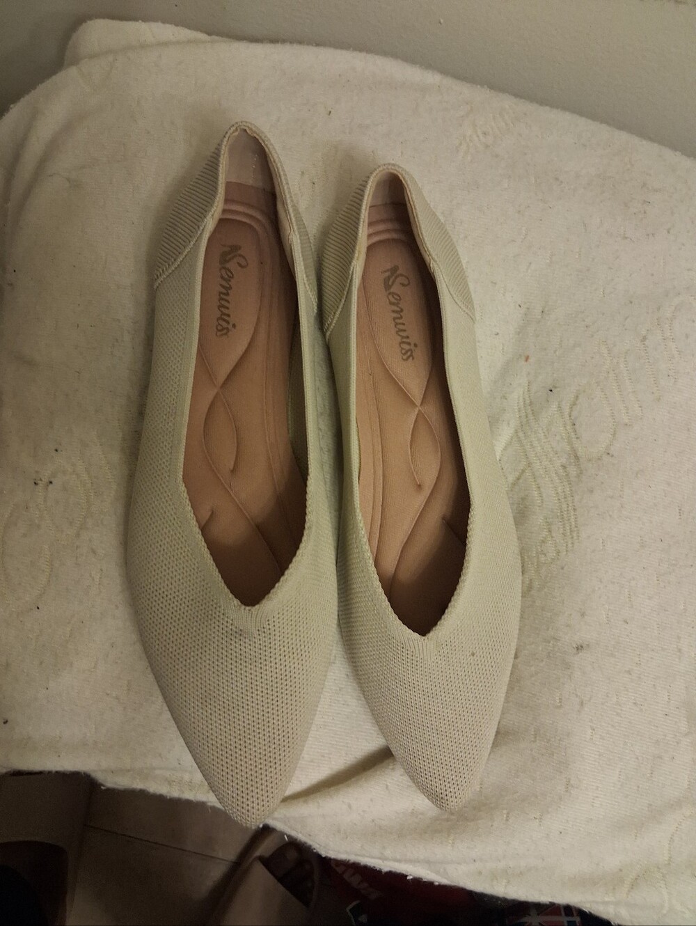 Women's SEMWISS Pointed Ballet Flat in Light Beige EU size 40, US Size 9